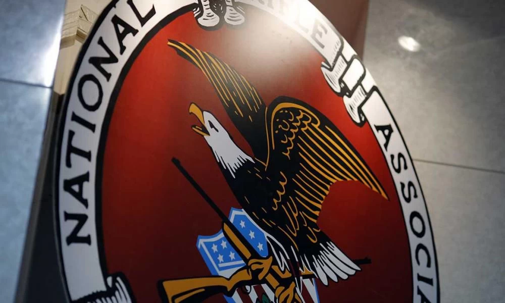 ΗΠΑ: Αιφνιδιασμός από NRA - Κήρυξε πτώχευση η Εθνική Ένωση Όπλων!